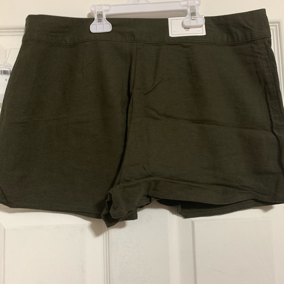 Olive Green Skort Size 8 - Picture 2 of 4